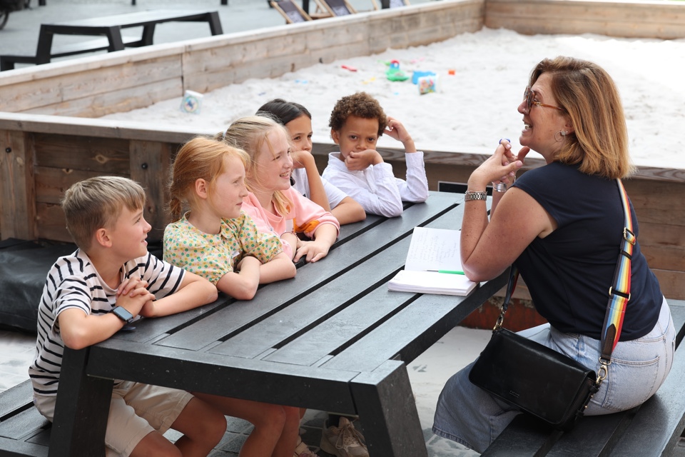 Journalist Sarah Van Gysegem en kinderen over hoe je met kinderen kan praten