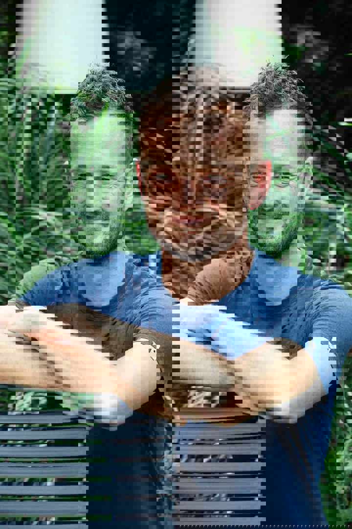 Piet Roelens is docent in het buitengewoon onderwijs