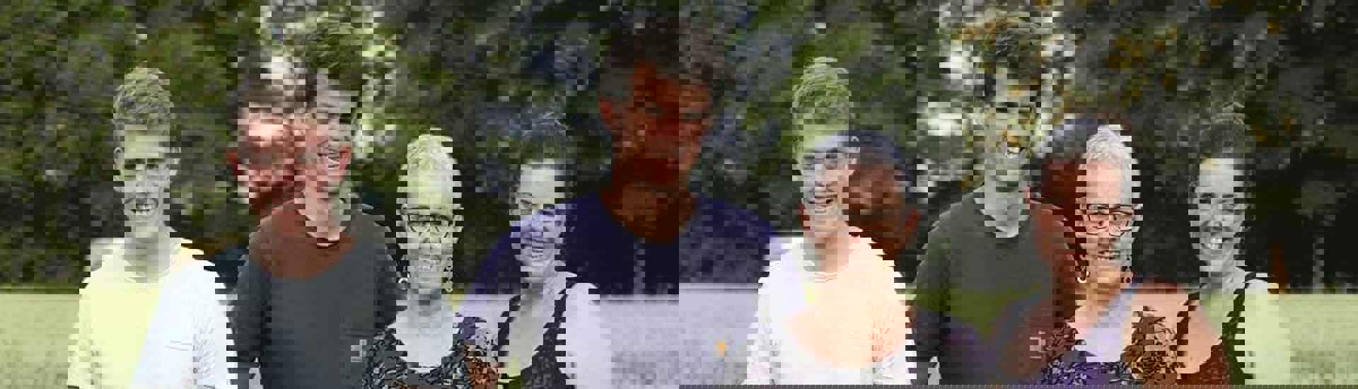 Jonge mantelzorger Dries met familie