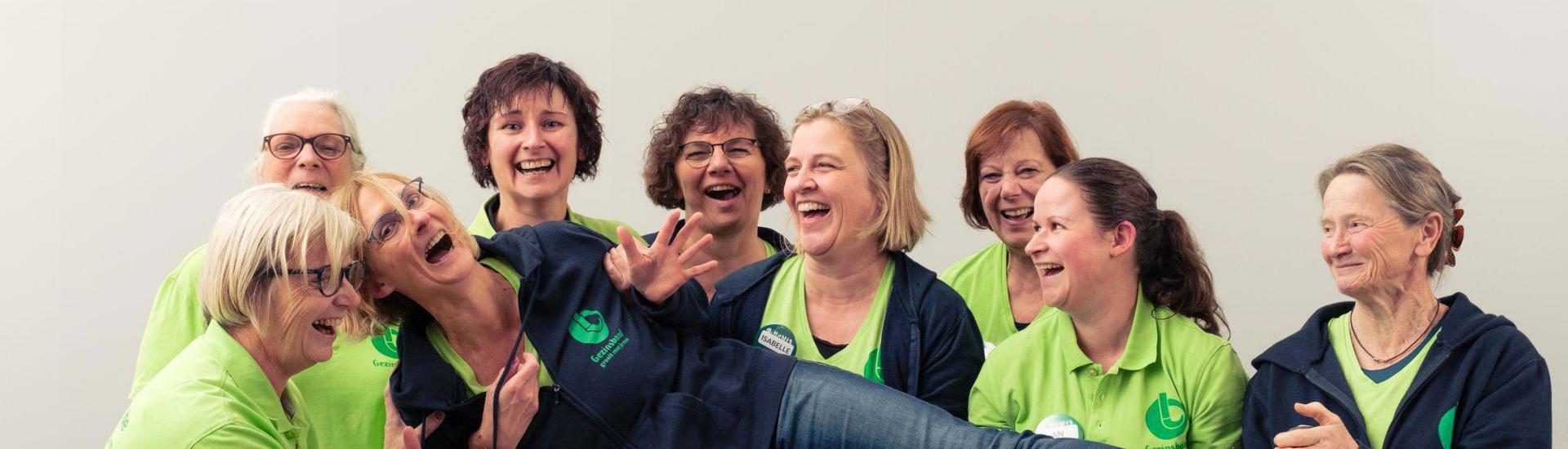 Gezinsbond groepsfoto vrijwilligers Onze-Lieve-Vrouw-Waver