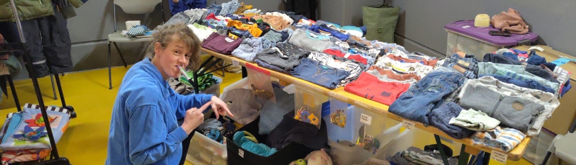 Verkoop Kinderkledij Tweedehandsbeurs Gezinsbond Rien Voorbereiding