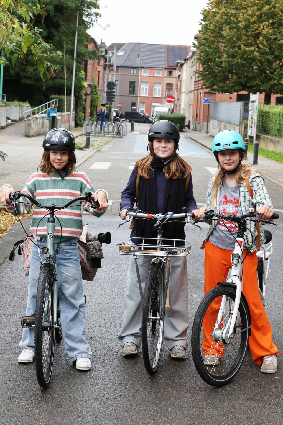 Straatpraat Fietsertjes Morgan Rosie Anna over veilig verkeer