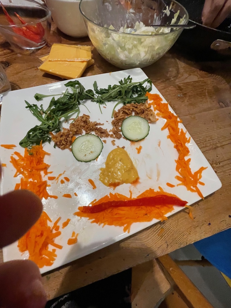 Kunstwerk van eten voor kinderen met moeilijk eetgedrag