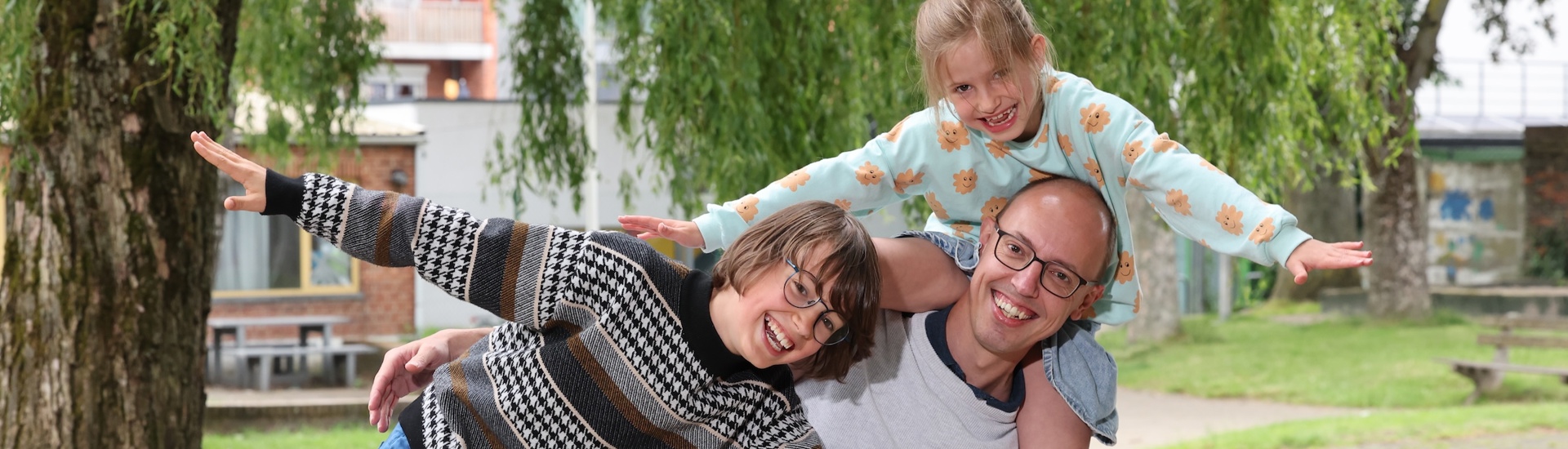 Alleenstaande papa Philip met kinderen