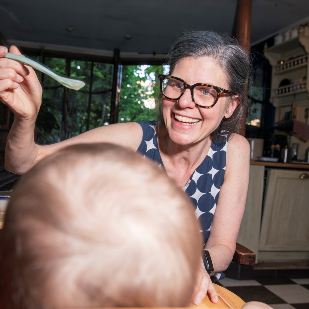 Bekende oma Anne Provoost Grootouder Kleinkind Eten Kaat Pype