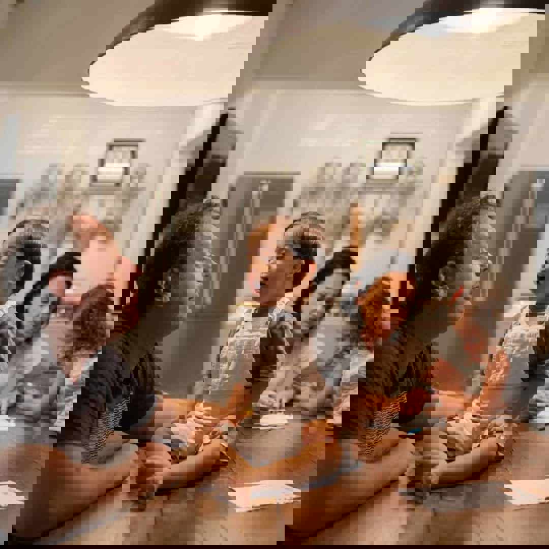 Familie aan de keukentafel: over verschillende opvoedingsstijlen