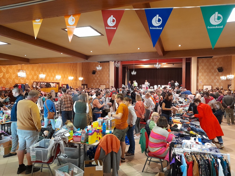 Tweedehandsbeurs kinderkleding, speelgoed en babyspullen