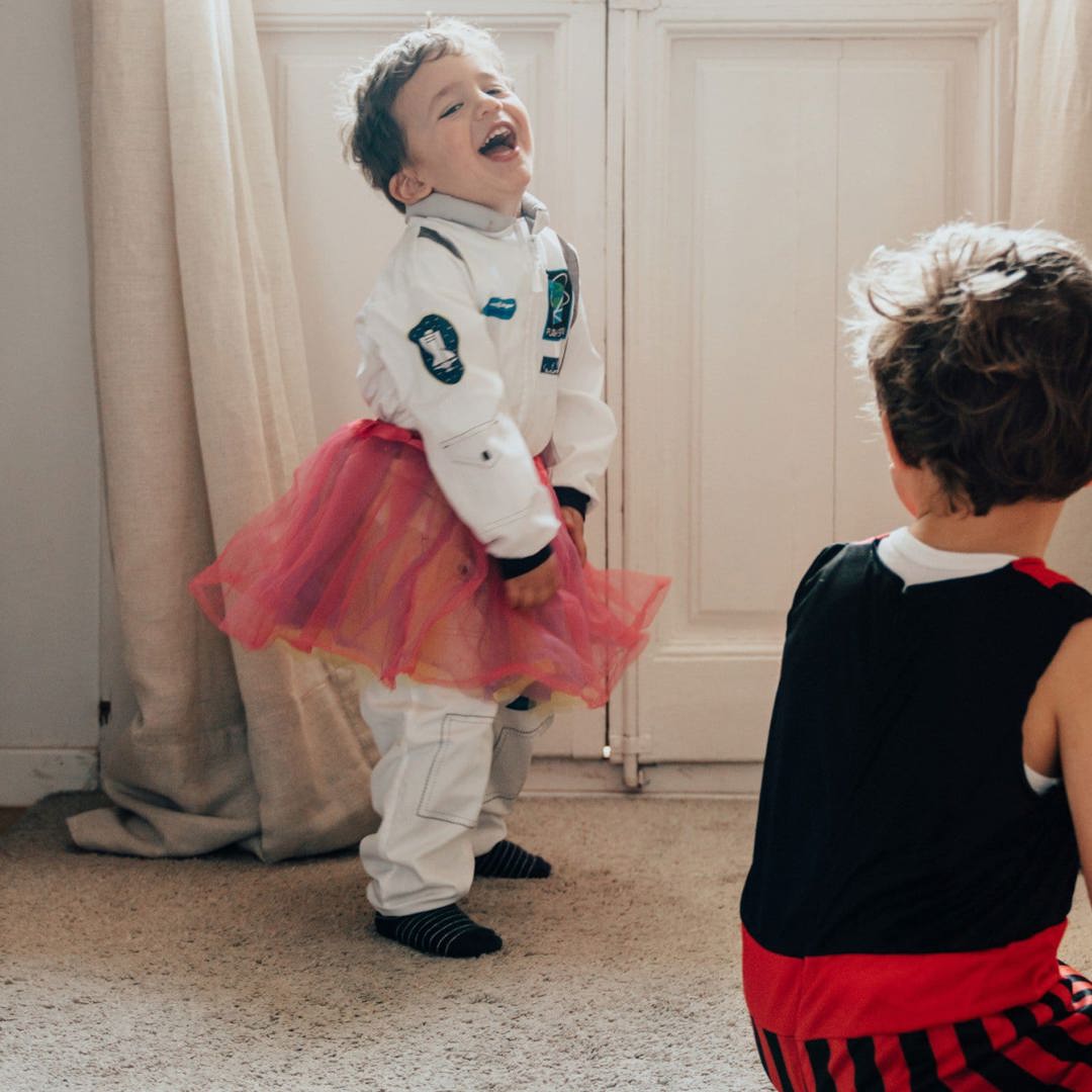 Kindjes worden genderbewust opgevoed zonder stereotypen