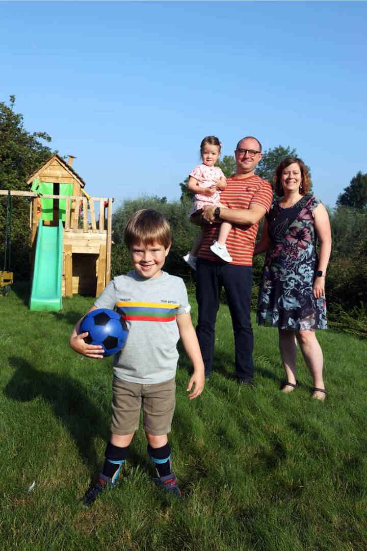 Robbe met spina bifida en familie