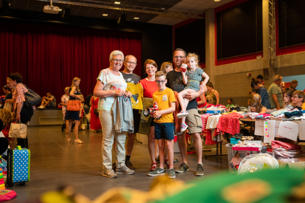 Tweedehandsbeurs Hoogstraten zondag 18 oktober