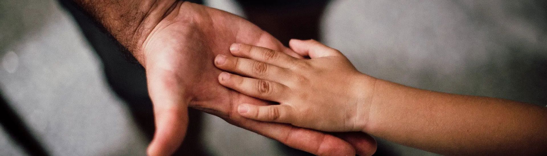 Kinderhand in volwassen hand: 10 vragen en antwoorden rond Afgestemd Opvoeden