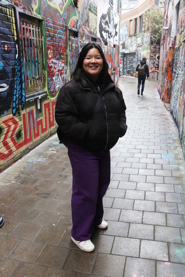 Jongeren vertellen waarom hun grootouders een standbeeld verdienen: Isali