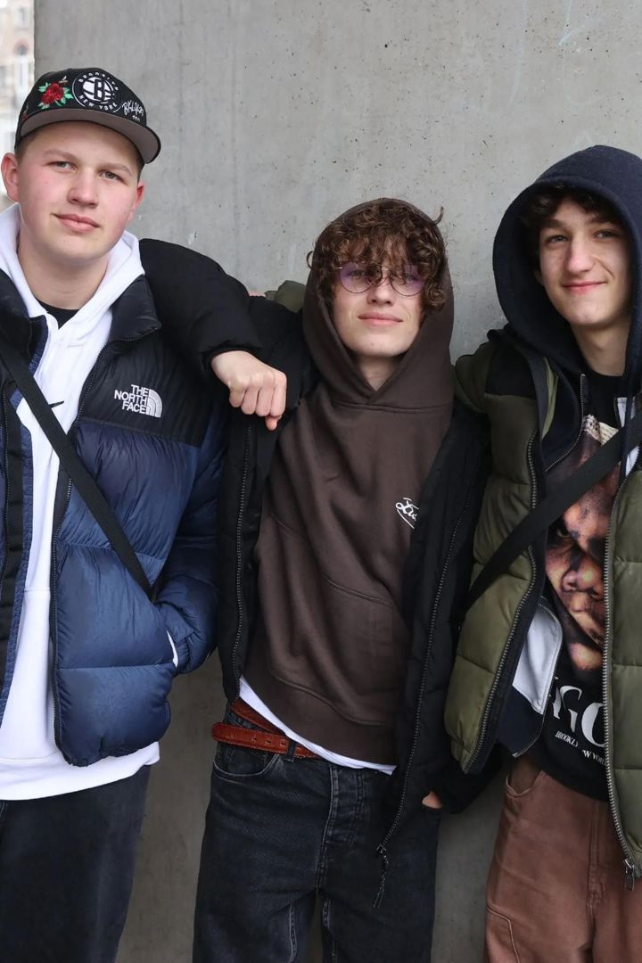 Jongeren vertellen waarom hun grootouders een standbeeld verdienen: Matice Nathan Vik