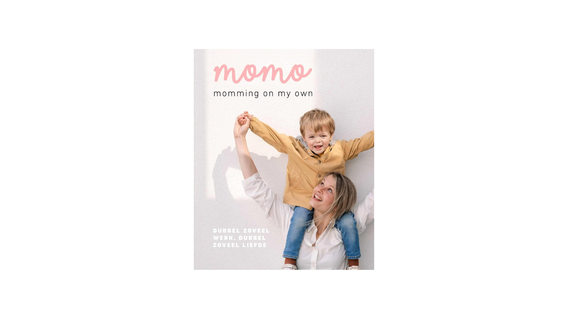 Boek Momming on my own