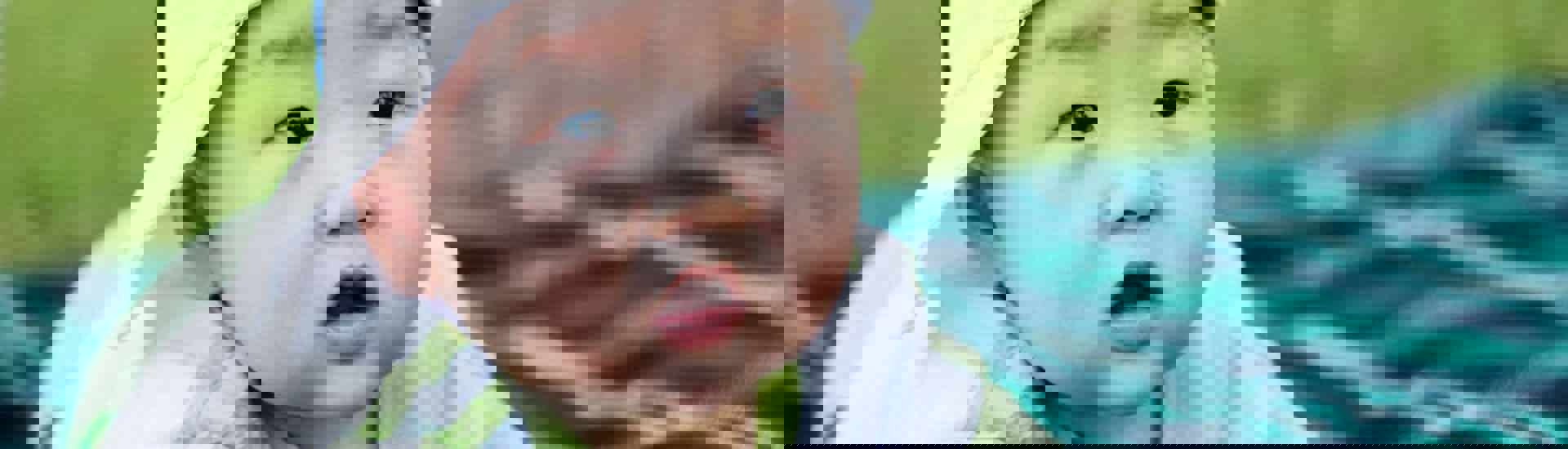 Baby ligt op buik: voordelen